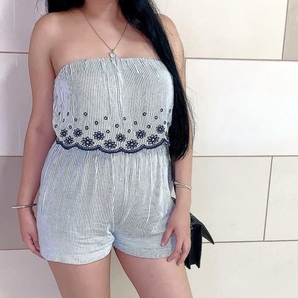 Jessica Simpson striped romper - Picture 2 of 5